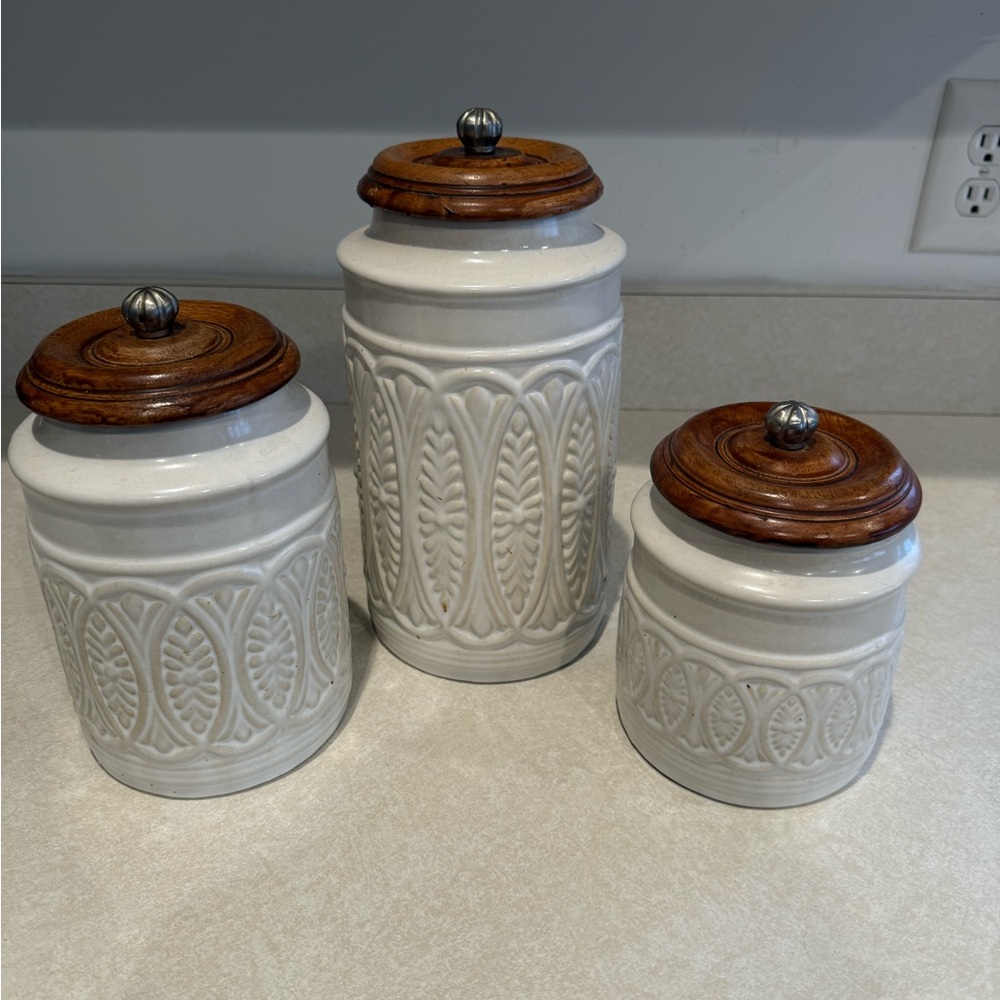 Pier 1 Ceramic Base with Wood top